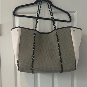 Elegant Two-Tone Women's Tote Bag